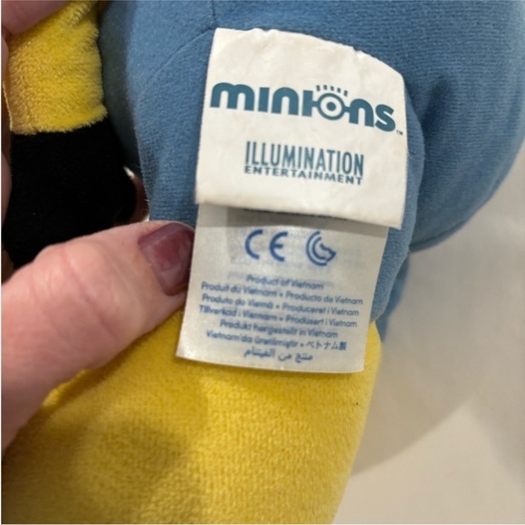 Minion Build a Bear Plush toy Stuart smiling stuffed animal yellow blue - Picture 6 of 8